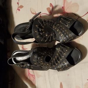 Frye Black leather sandals